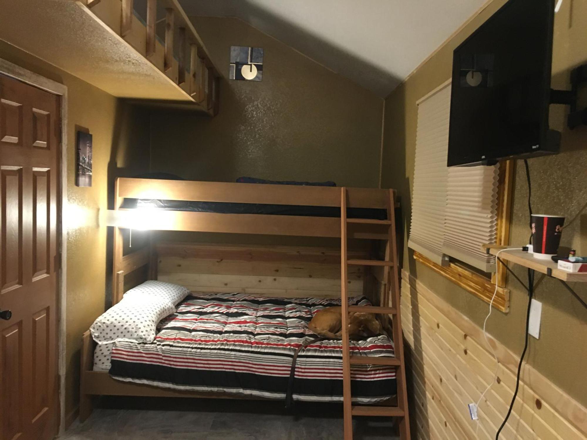 New Cabin 1 Car Rental Available Custer Exterior photo